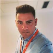 Profesor de Ingles Bilingue no nativo, con una gran comprension del castellano para ayudar a encontrar similitudes entre los idiomas y avanzar a pasos acelerados